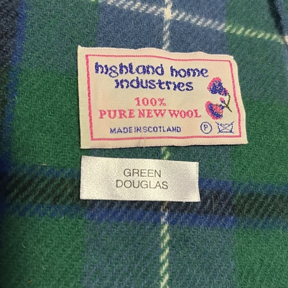 Vintage 100% wool Scottish Green Douglas scarf - Picture 3 of 4